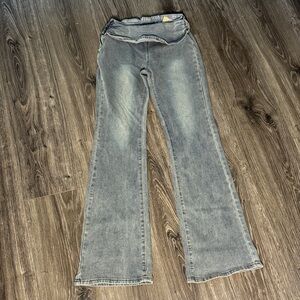 Women's Flared Jeans in Gray